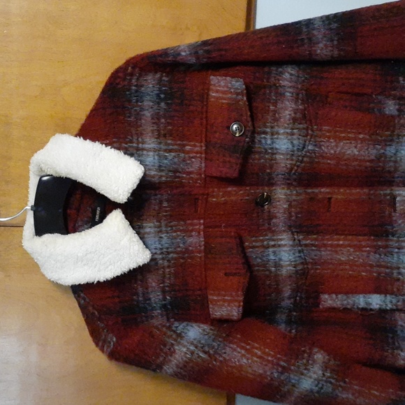 Forever 21 Jackets & Blazers - Forever 21 plaid fleece jacket burgandy, navy and white size large